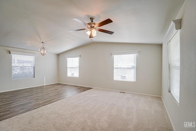 14035 Rosedale Hwy unit 72, Bakersfield, CA 93314 - photo 6