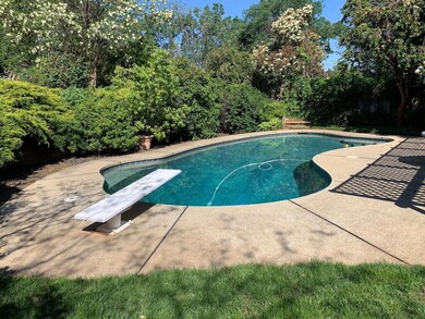 Pool 2