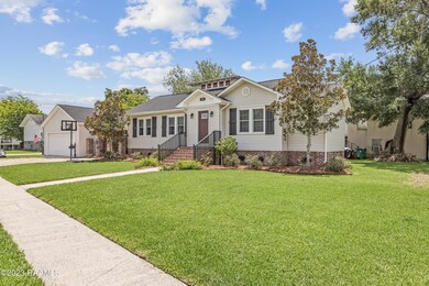 502 E Edwards St-1