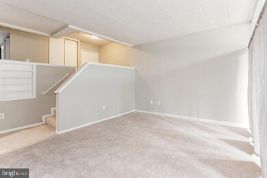 11557 Rolling Green Ct unit 201, Reston, VA 20191 - photo 6