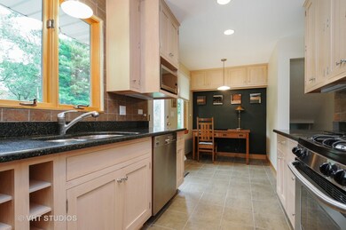 17 Meisinger Ln, Naperville, IL 60540 - photo 6