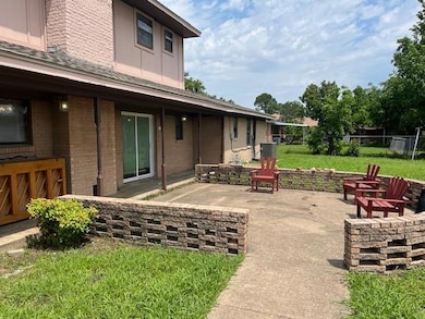 Relaxing open patio