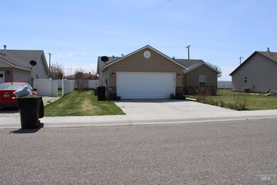 917 Zion St, Burley, ID 83318 - photo 4