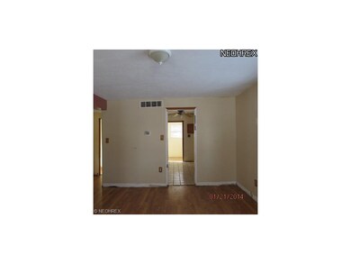 746 Alameda Ave, Sheffield Lake, OH 44054 - photo 2