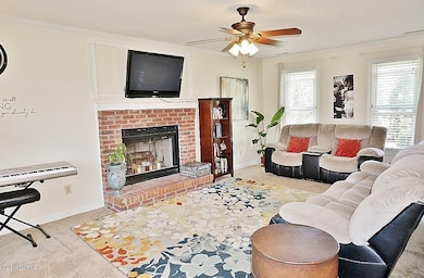 408 Hampshire Place, Jacksonville, NC 28546 - photo 2