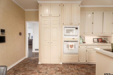 508 508 Hyde Park Dr, Tyler, TX 75703 - photo 6