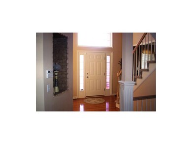 HARDWOOD ENTRY