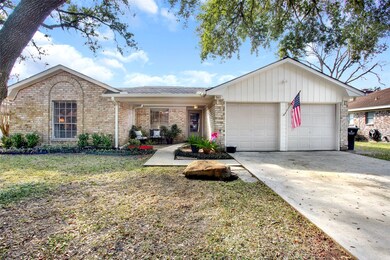 2611 Perry Ln, Alvin, TX 77511 - photo 3