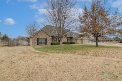 7969 Lindsay Ln, Edmond, OK 73025 - photo 3