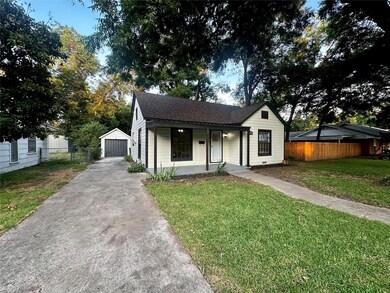 540 S Dixon St, Gainesville, TX 76240 - photo 4
