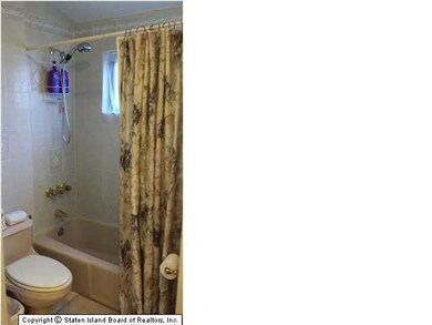 256 Elverton Ave, Staten Island, NY 10308 - photo 6