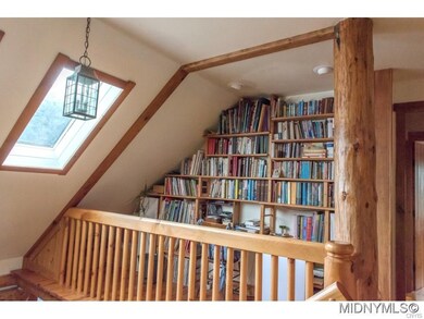 Open Loft/Study w/Skylight
