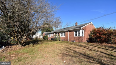 891 E 3rd St, Florence, NJ 08518 - photo 2