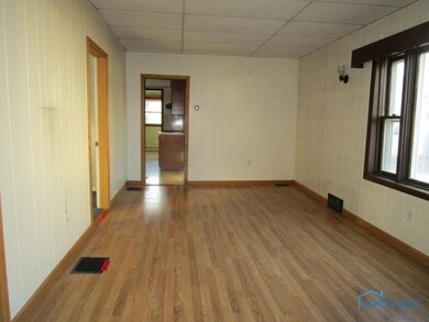 300 Pemberville Rd, Woodville, OH 43469 - photo 3