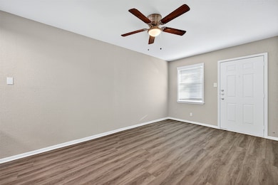 816 S Crockett St unit 2, Sherman, TX 75090 - photo 5