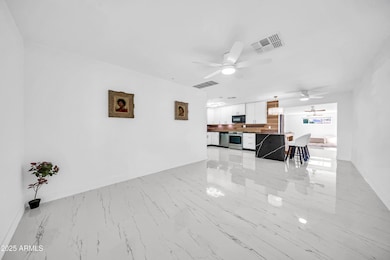 833 E Butler Dr, Phoenix, AZ 85020 - photo 7