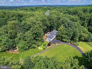 1279 Auburn Grove Ln, Reston, VA 20194 - photo 4