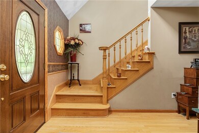 72 Castleton Dr, Cranston, RI 02921 - photo 2