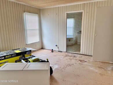 F466FA15-842F-4367-8421-0D0AE7A84533