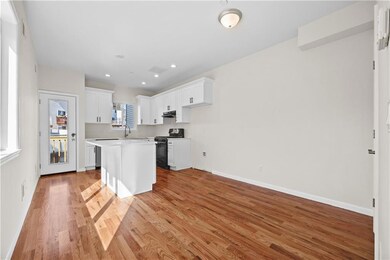 91 Robin Rd, Staten Island, NY 10305 - photo 6