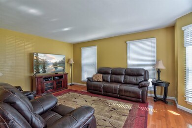 05-Living Room