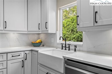 182 Canterbury Ln, Boone, NC 28607 - photo 6