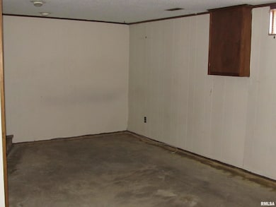 3766 Eastwood Ct, Bettendorf, IL 52722 - photo 4