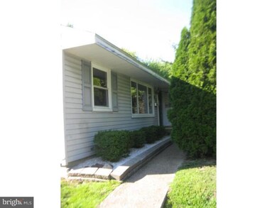 9 W Laurel Rd, Stratford, NJ 08084 - photo 2