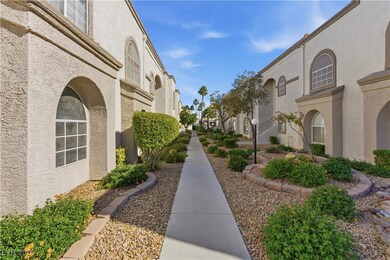 View of home's community with a residential view