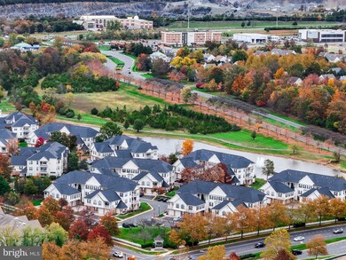 43114 Watercrest Square unit 202, Chantilly, VA 20152 - photo 4