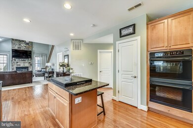 3375 Dondis Creek Dr, Triangle, VA 22172 - photo 6