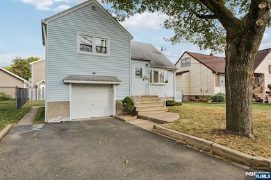 68 Miller St, Saddle Brook, NJ 07663 - photo 4