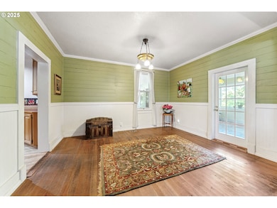 Living Room/Dining Room