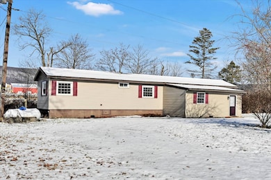 221 Kline Rd, Bethel, PA 19507 - photo 3