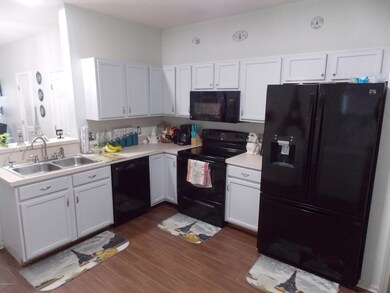 7844 Playpen Ct, Jacksonville, FL 32210 - photo 3