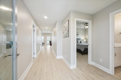 230 Bora Dr, Tiki Island, TX 77554 - photo 5