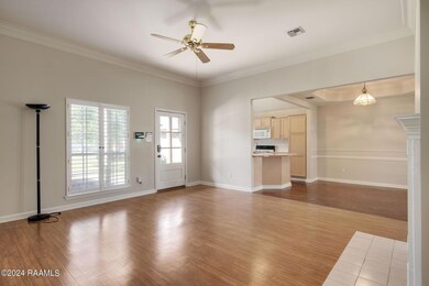 6-web-or-mls-109 Savignon Cir-6