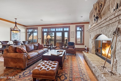 50 Peak View Unit 202 Beaver-large-002-0