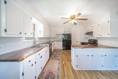 32509 Wright Rd, Magnolia, TX 77355 - photo 4