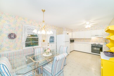 9514 Plumwood Rd, Louisville, KY 40291 - photo 4