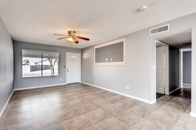 6957  W Sunnyslope Lane Peoria-large-005