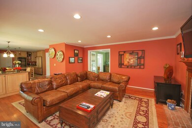 14988 Dufief Dr, North Potomac, MD 20878 - photo 7