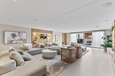Lounge area in lobby