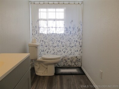Main Bathroom