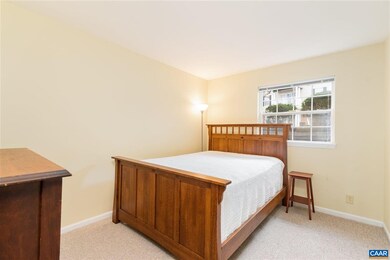 1254 Villa Ln unit B, Charlottesville, VA 22903 - photo 4