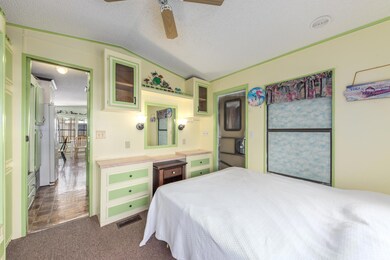 168 Nettles Blvd