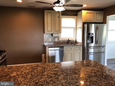 800 Geis Cir, Glen Burnie, MD 21061 - photo 4