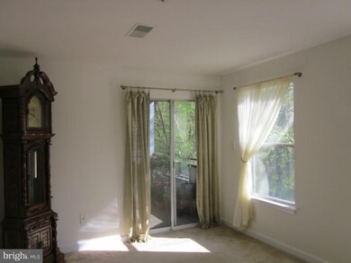 3301 Sir Thomas Dr, Silver Spring, MD 20904 - photo 3