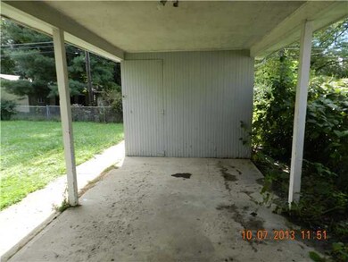 1911 E Beaumont Rd, Columbus, OH 43224 - photo 2