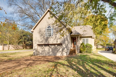 1301 Howard Ave, Nashville, TN 37216 - photo 2
